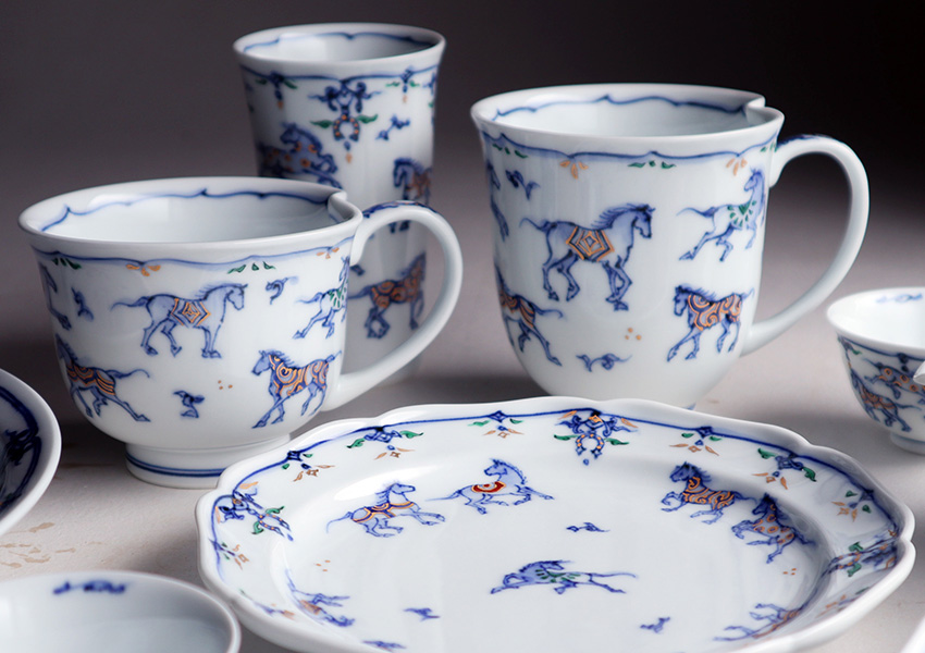 平戸藤祥五光窯 三川内焼（長崎） || THE COVER NIPPON