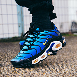 Nike Air Max Plus OG Hyper Blue: On-Foot Shots - The Drop Date