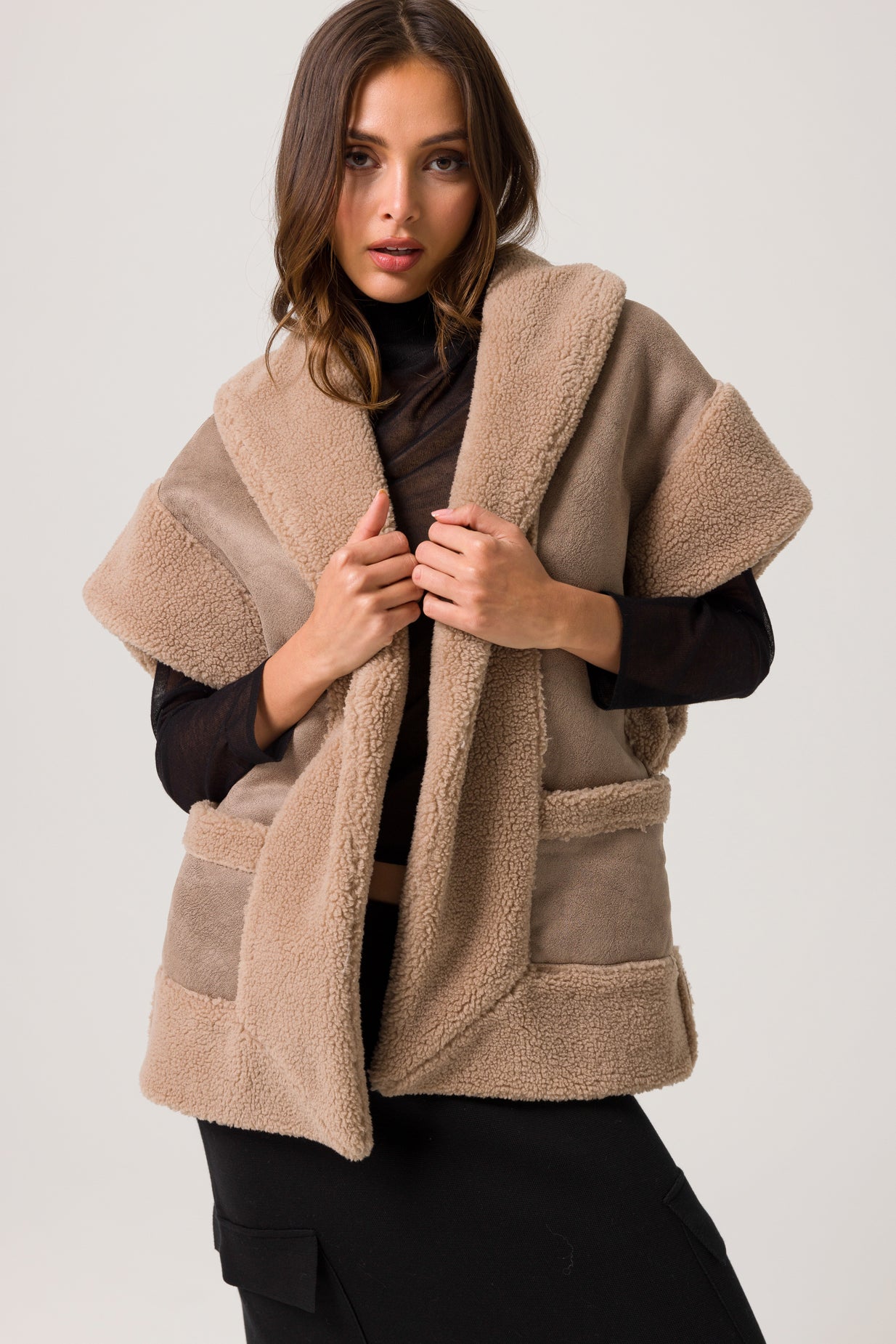 Ace faux shearling vest – Line & Dot