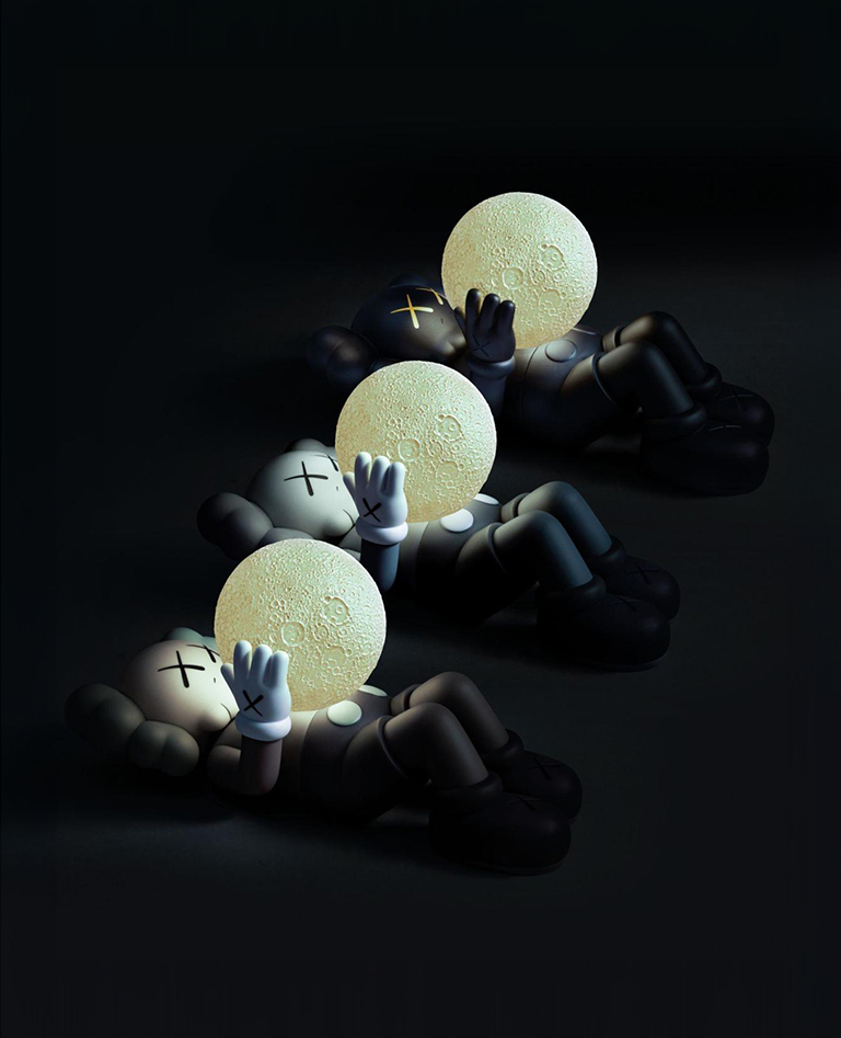 カウズ:ホリデー上海ドール グレー - KAWS |