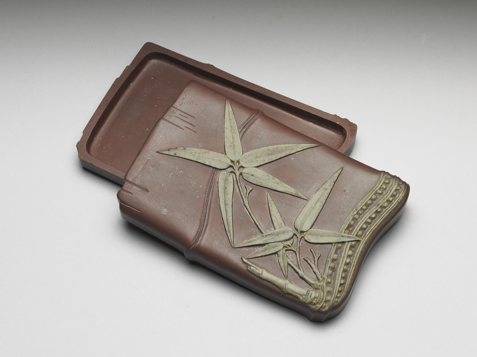 國立故宮博物院3D文物賞析專區-3D典藏文物-清雍正松花石竹節竹葉硯盒