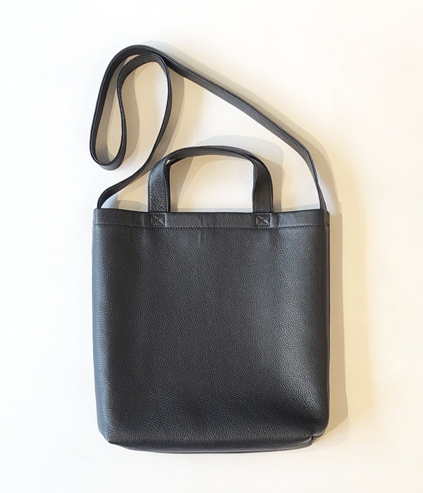 Aeta/PEBBLE GRAIN LEATHER SHOULDER TOTE S(BLACK)