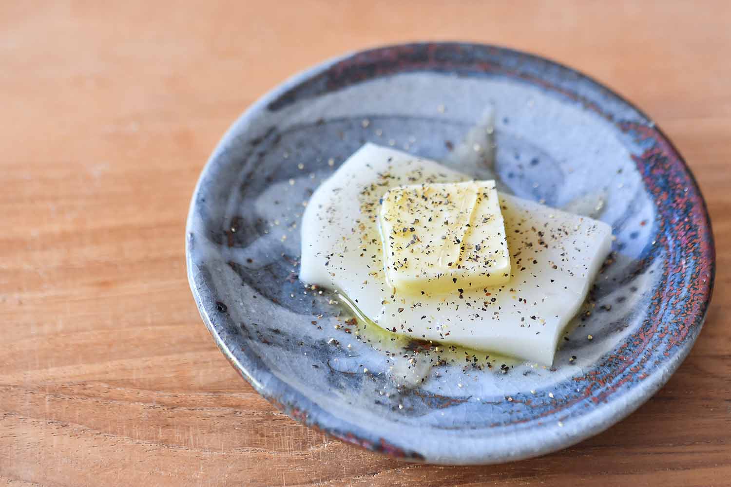 ブラックペーパー餅 | THE OMOCHI