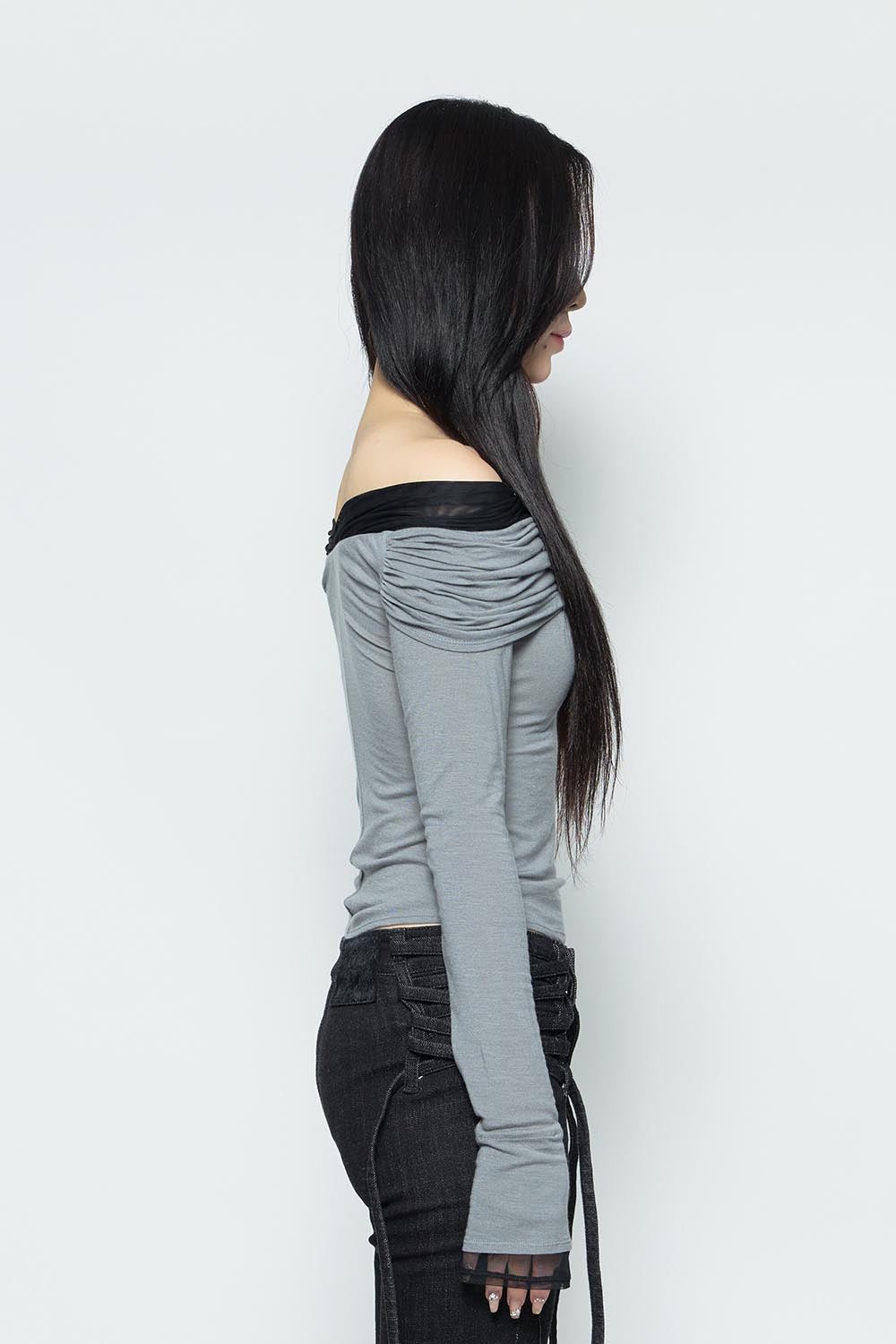 THEREDTHREAD / ザレッドスレッド】S twist off shoulder tops