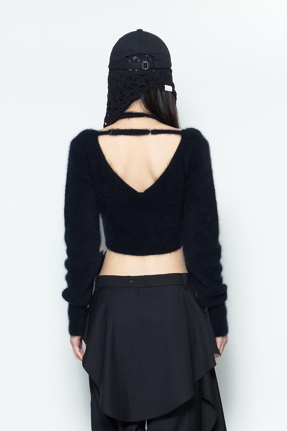 THEREDTHREAD / ザレッドスレッド】S fluffy tie tops cropped