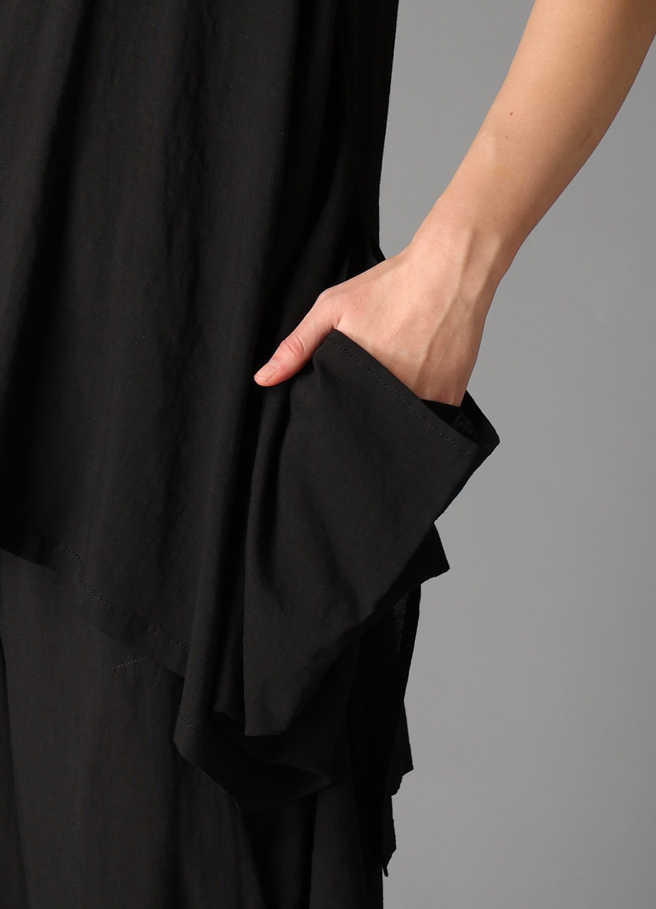 CELLULOSE/ LINEN LAWN WRAP JACKET(S Black): LIMI feu｜THE SHOP