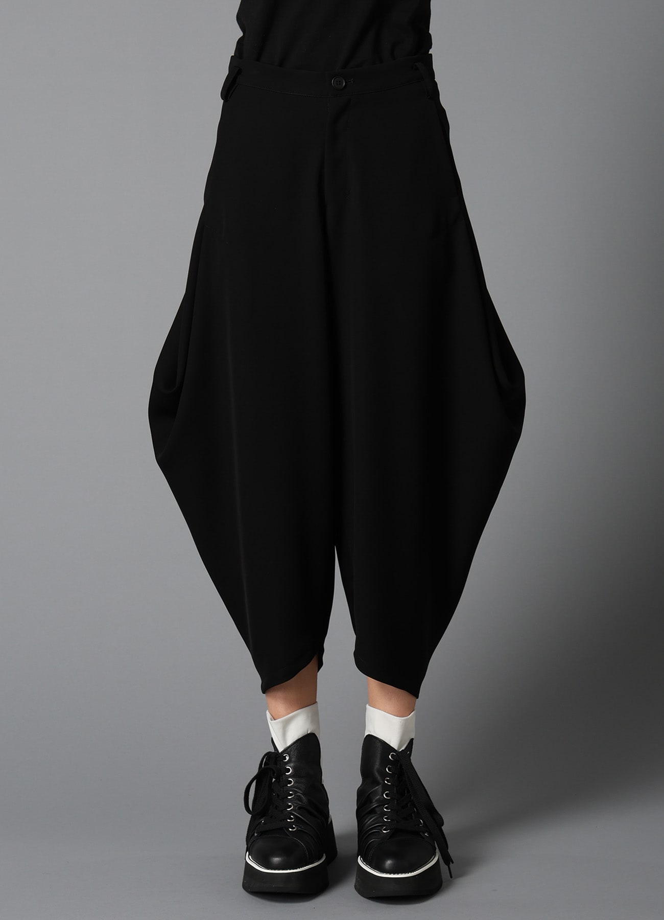 DOUBLE SATIN BIG TUCK PANTS(S Black): LIMI feu｜THE SHOP YOHJI