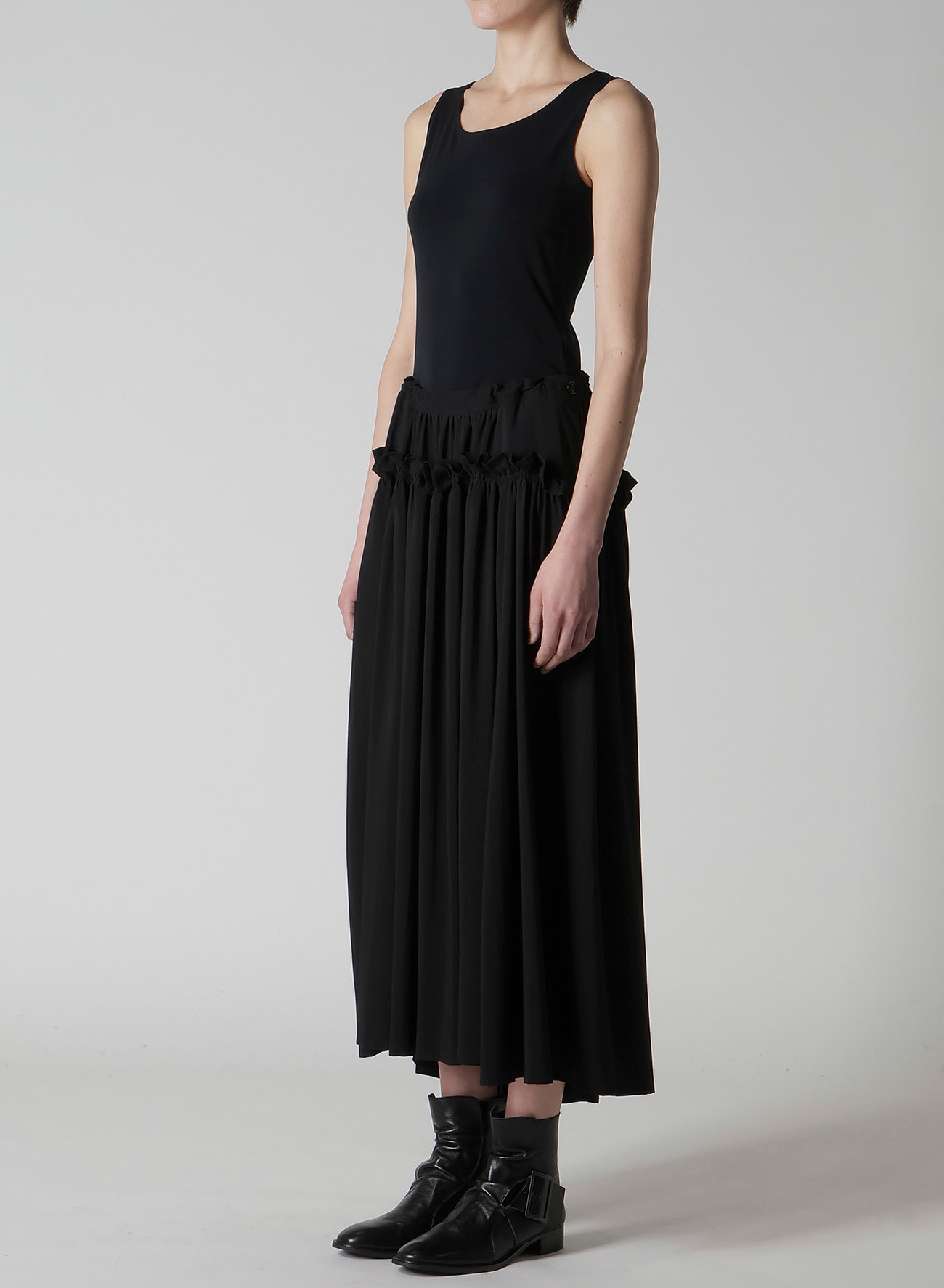 HARD-TWIST SERGE FRILL GATHER SKIRT(XS Black): Soldes｜THE SHOP