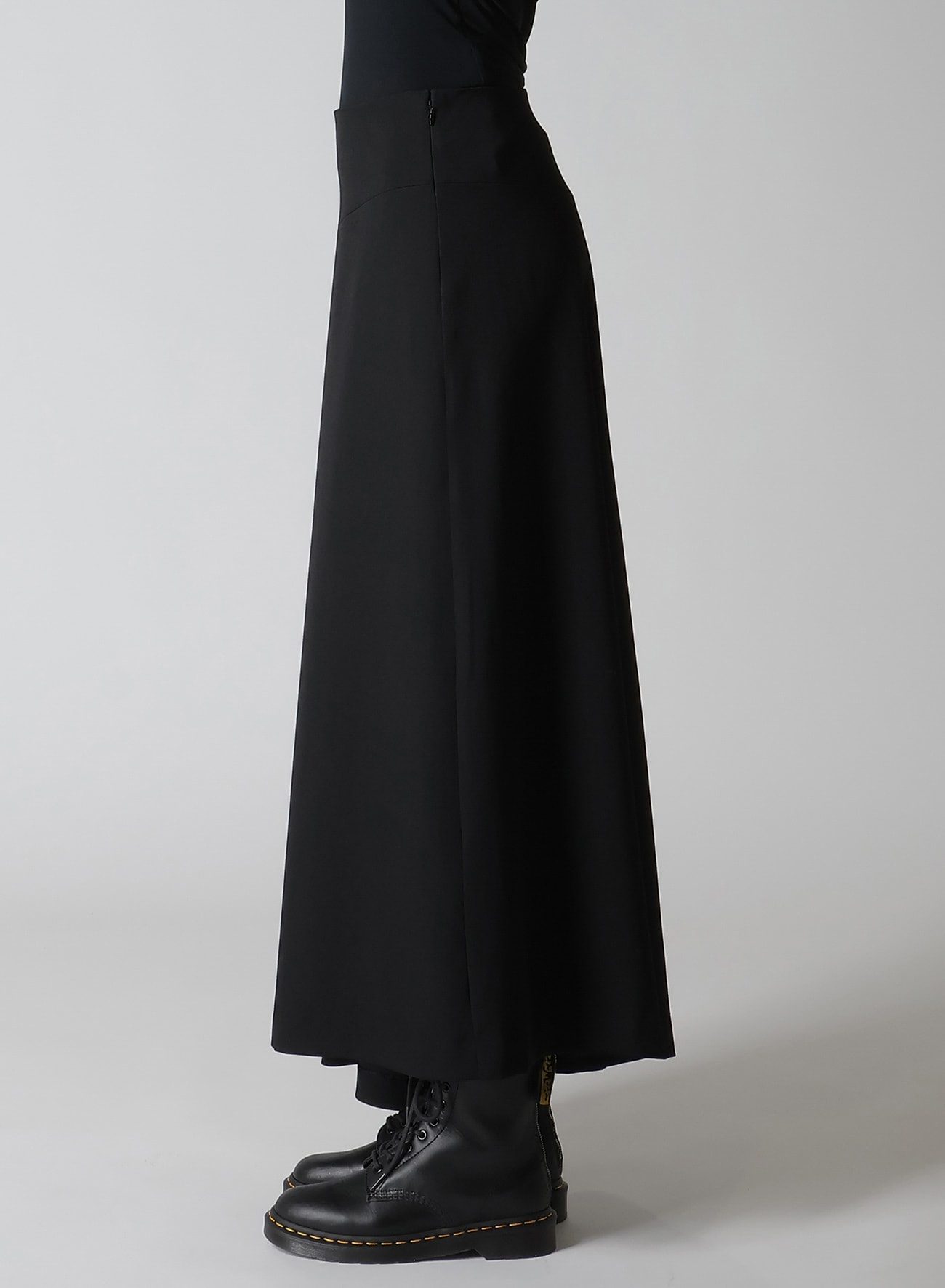 WOOL GABARDINE ASYMMETERIC FLARE SKIRT(XS Black): Vintage｜Special