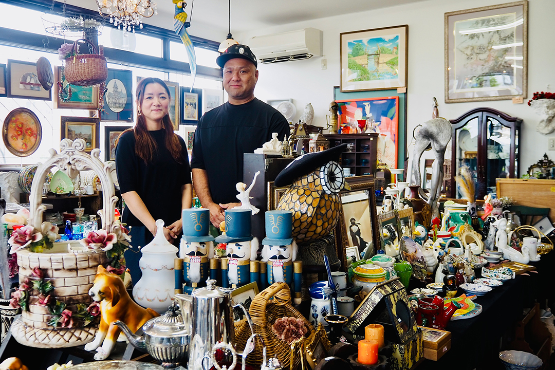 骨董と雑貨がにぎやかに並ぶ、西蒲区の「古美術たけうち」。 | Things