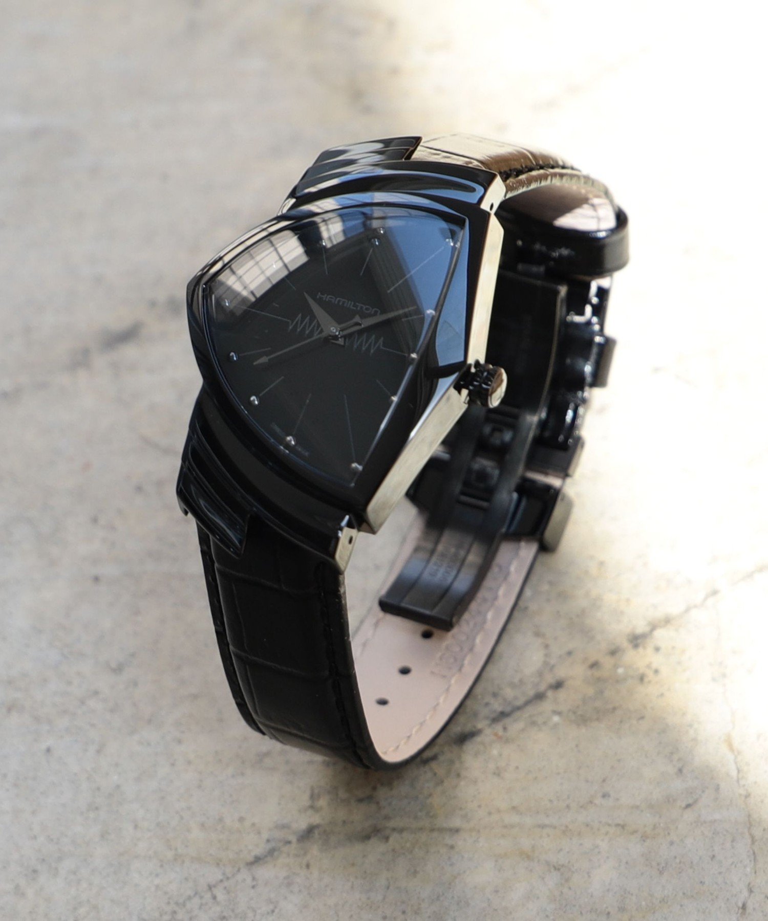 楽天市場】ベンチュラ フルブラックの通販