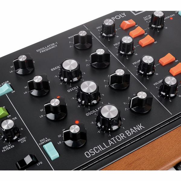 Behringer Poly D – Thomann România