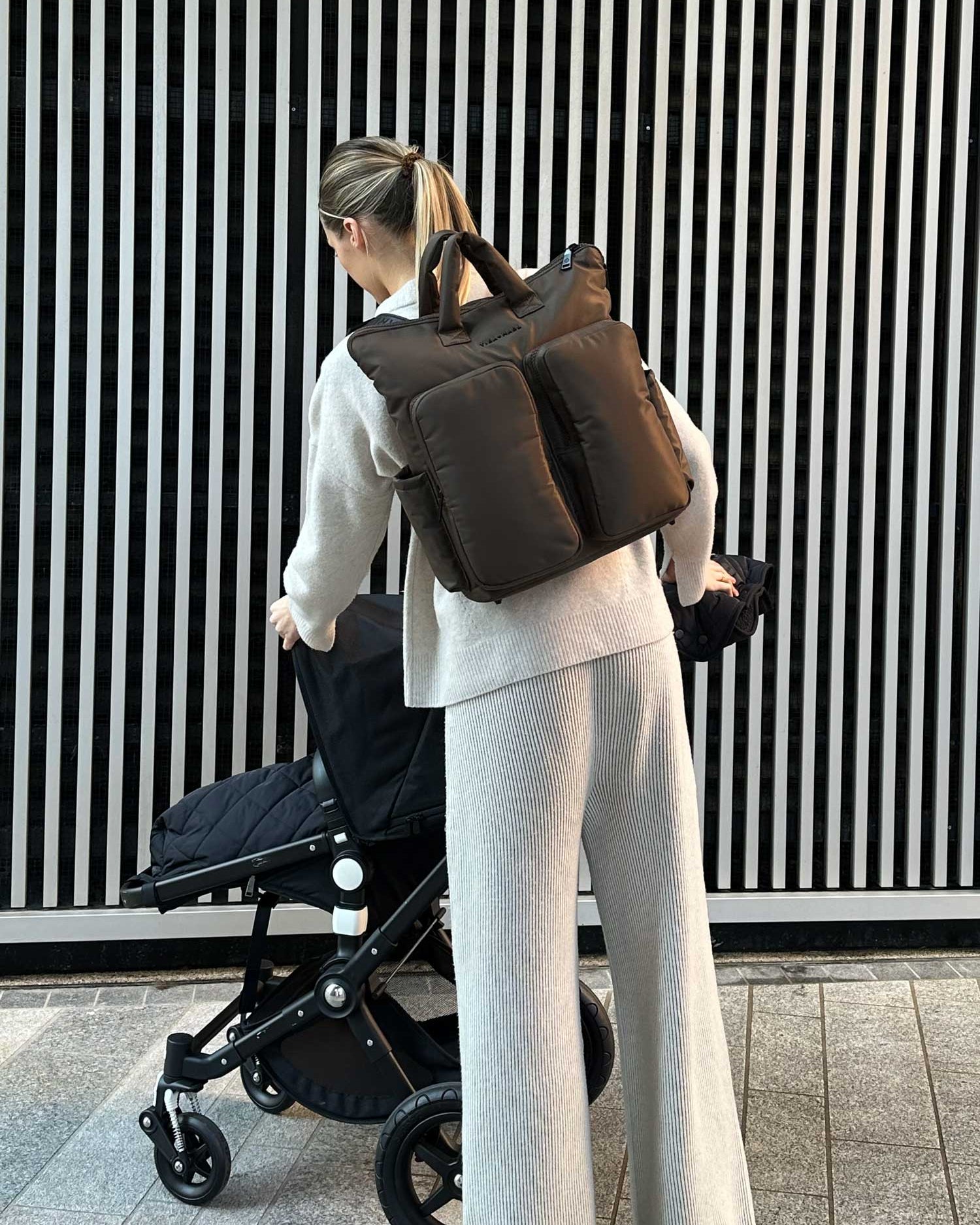 Ozzy Changing Tote / Backpack 2.0 Matte Black - Tiba + Marl