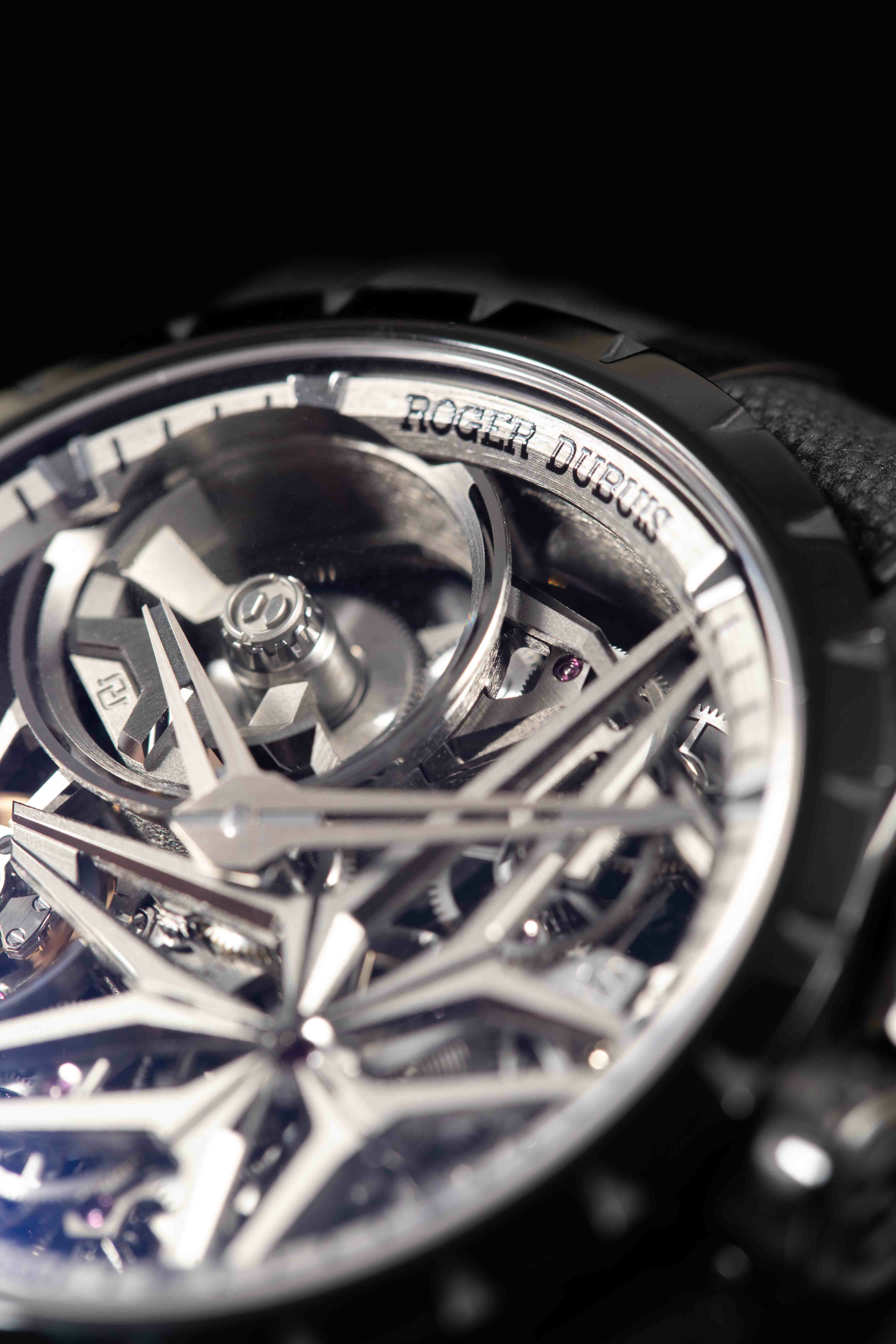新品】 ロジェ デュブイ 時計 エクスカリバー モノバランシエ チタン