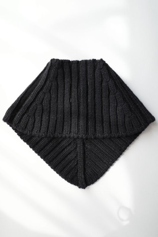 TAKAHIROMIYASHITATheSoloist. v-neck neckwarmer.(low) - tity