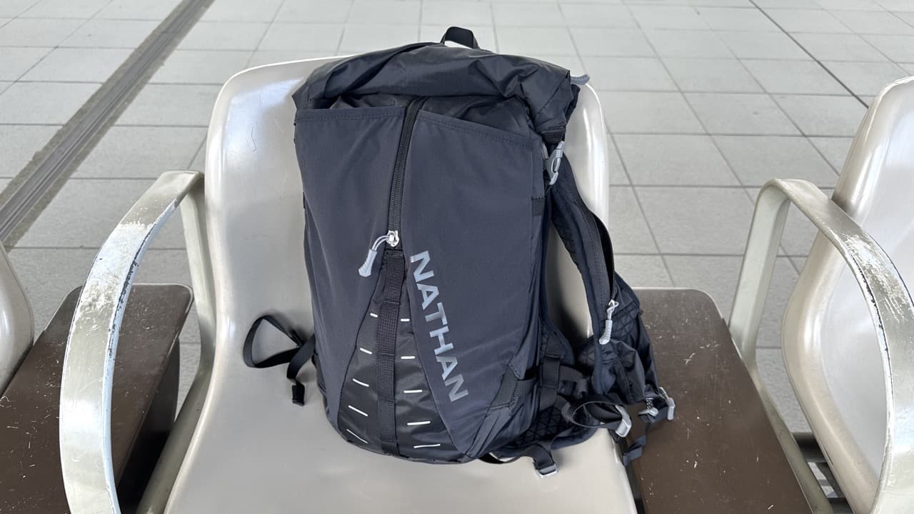 レビュー】ネイサン トレイルミックス12L JP：通勤ランも旅ランも快適