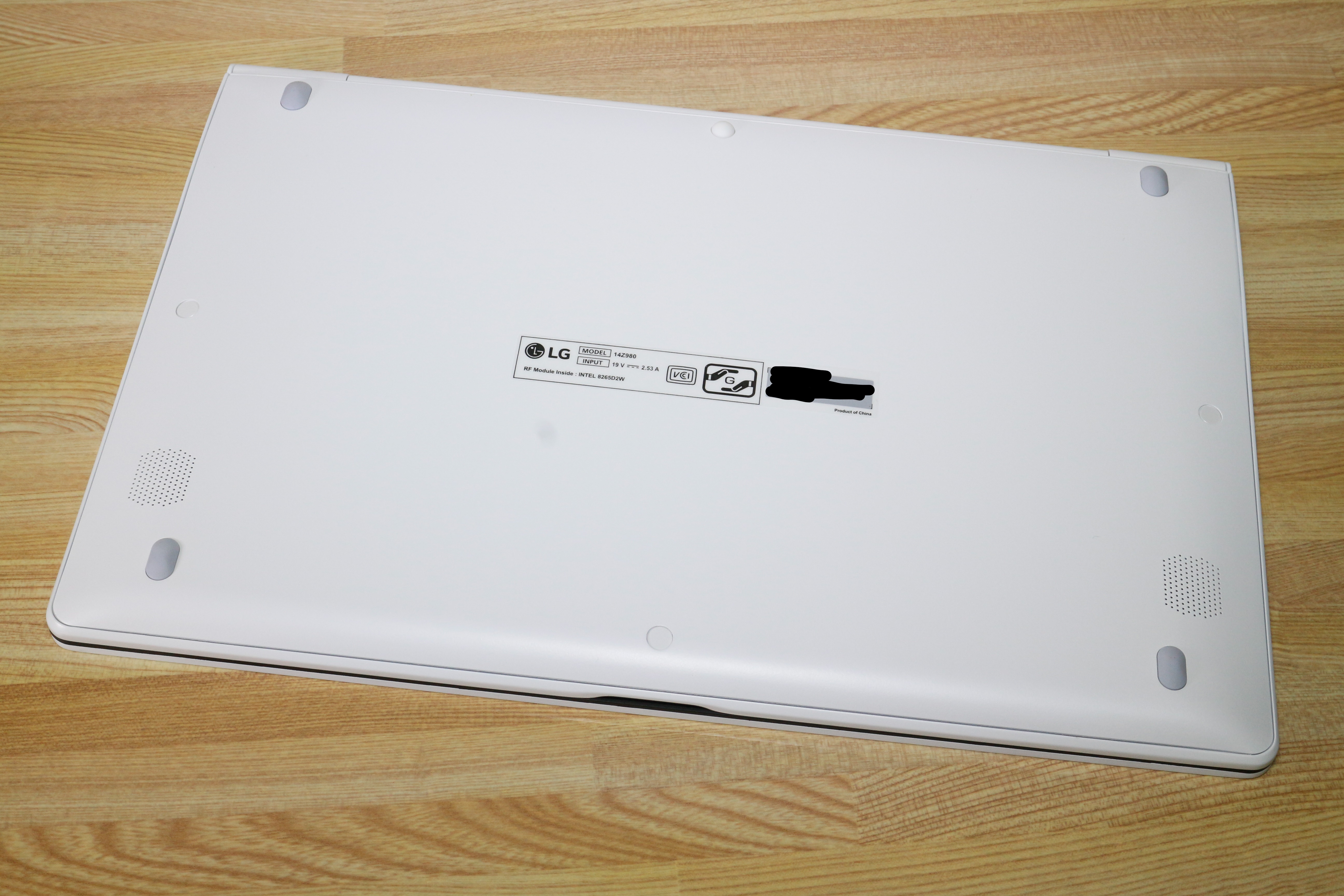 拡張性と携行性を兼ね備えた激軽ノートPC！LG Gram 14 14Z980-GA55Jは