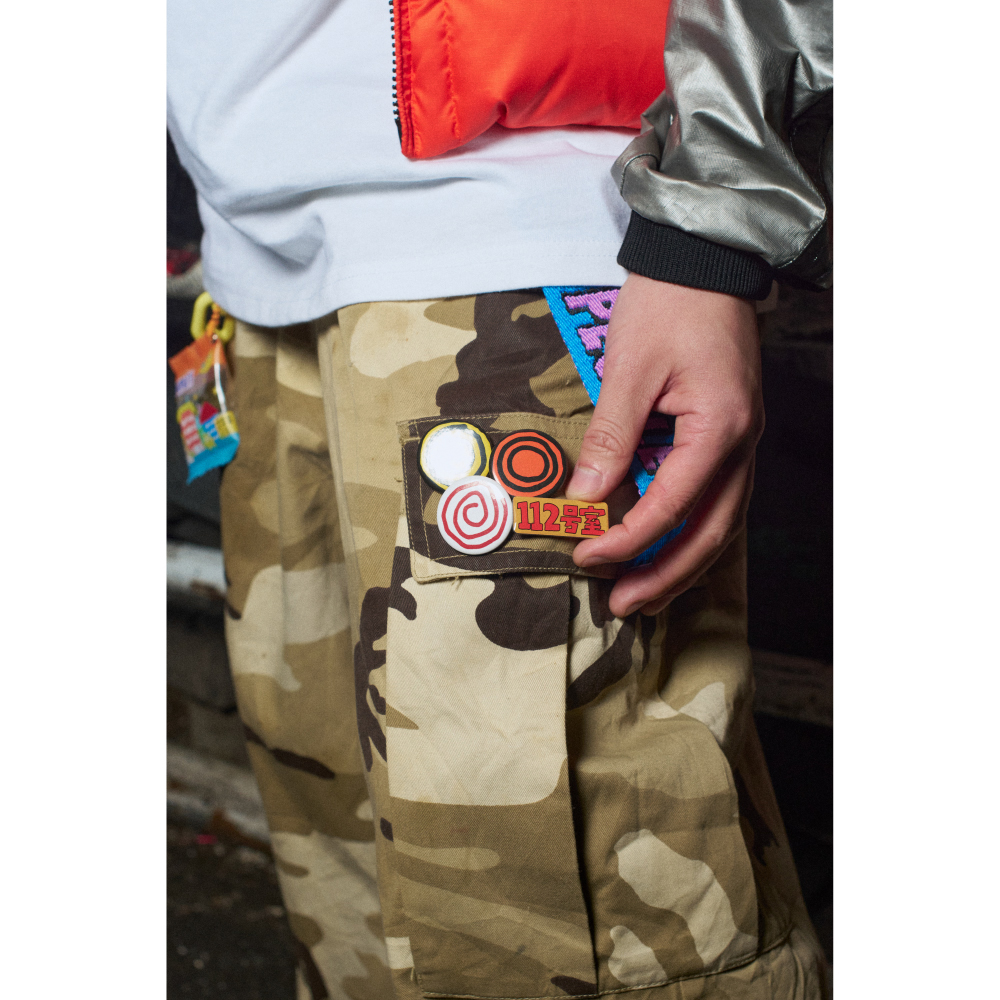 112号室” のピンバッジ | TOoKA BASE