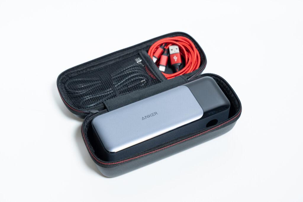 Anker 737 Power Bank レビュー。最大140W出力で16インチMacBook Proに