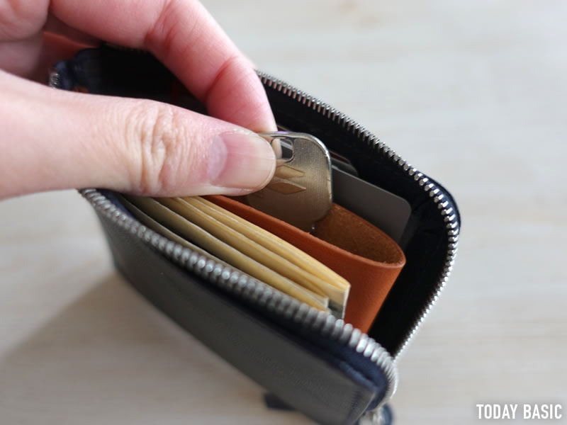 ホワイトハウスコックスのおしゃれなL字ファスナーミニ財布。使用感や