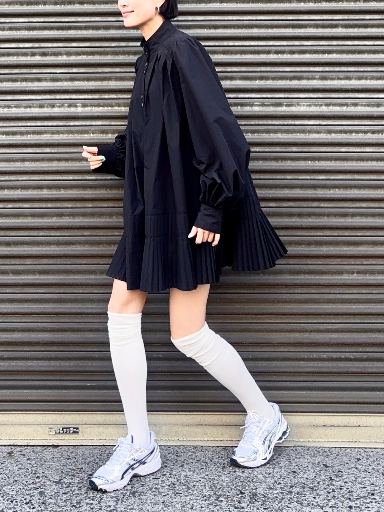 JENNY PLEATED DRESS Black – Toh.