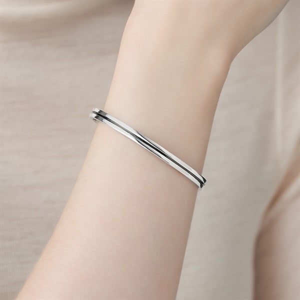 シルバー バングル〈Sサイズ〉 | 112444330901 | 【公式】4℃ HOMME+