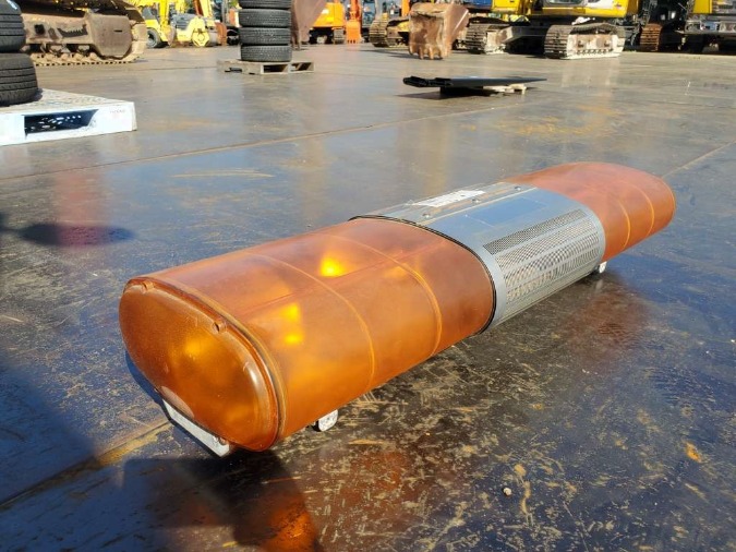 パトライト SZS-24KFP 回転灯（建機用） 秋田県中古重機・建機販売