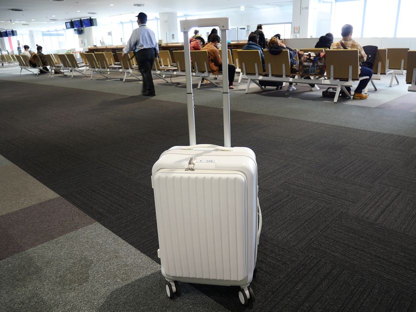 タンスのゲン『多機能スーツケース』を実際に出張で試してみた！【USB