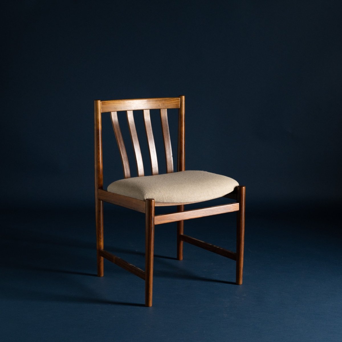 チェア・椅子 – Tokyo Apartment Store