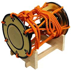 小鼓（フィルム革,黒胴,クレモナ調べ） | 東京堂神具店 | 天理教神具