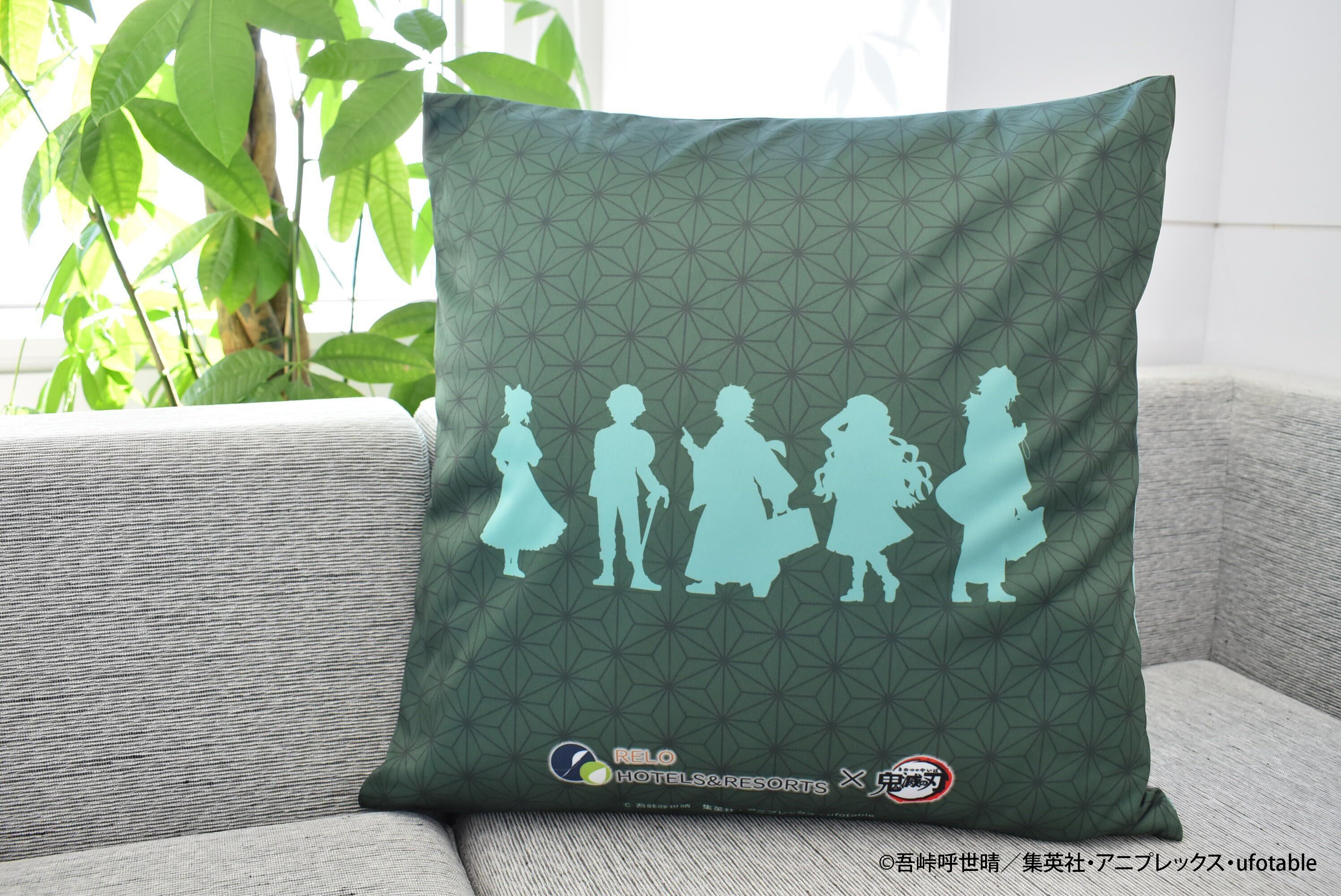 EC限定 リロホテルズ＆リゾーツ×「鬼滅の刃」クッションカバー 竈門炭