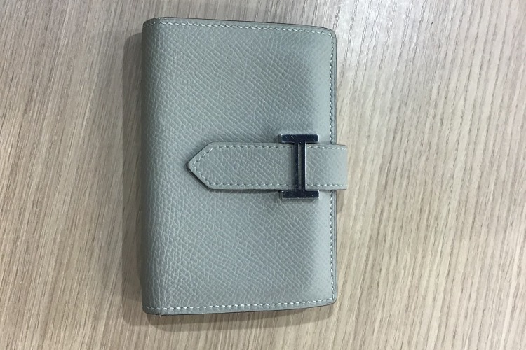 ベアン カードケース 小銭入れ付き名刺入れ の高価買取事例 | ブランド