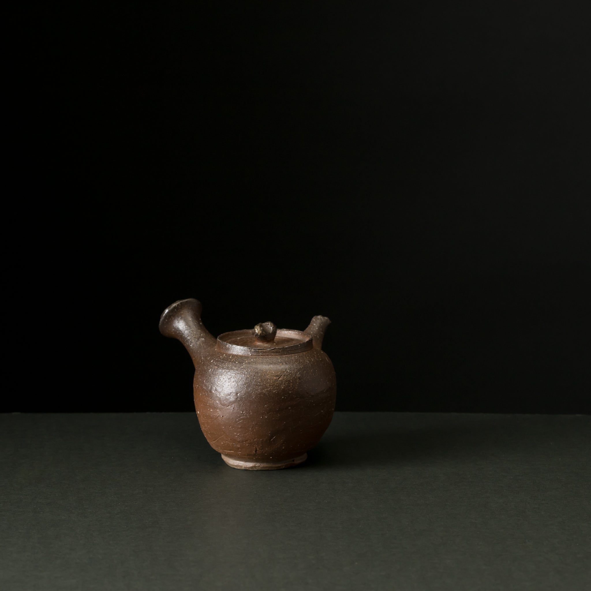 急須【備前土】MK09B tearoom toka – 冬夏 TOKA