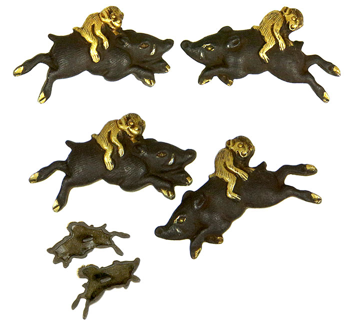 日本刀の目貫・猪に乗る猿図｜日本刀・刀剣販売店・東京【十拳】