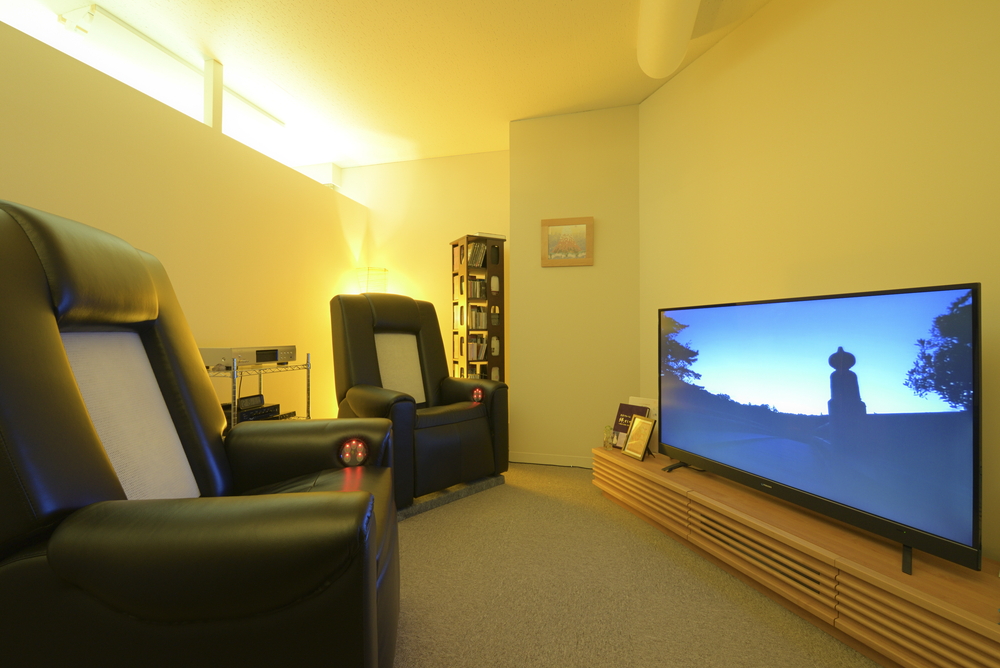 音響装置を使ったセラピー「音響免疫チェア」 | とこわか