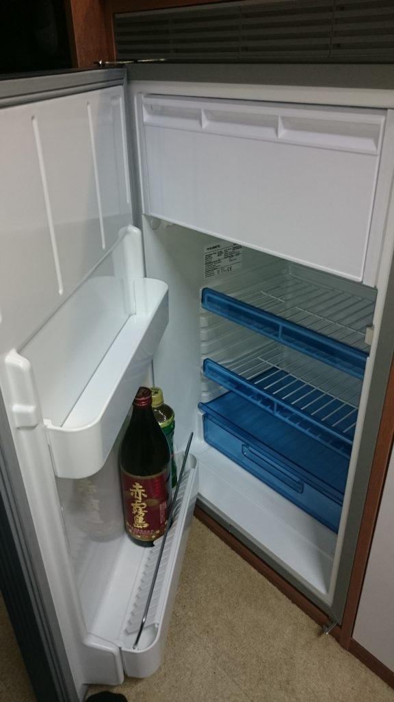 冷蔵庫90L | キャンピングカー | とっぷあうとの趣味