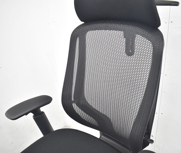 オカムラ シルフィー ヘッドレスト 可動肘 前傾機能 バックカーブ