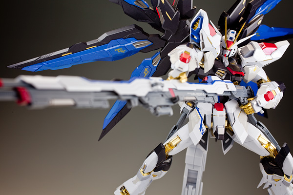 とろ＋ひまつぶし | METAL BUILD ： ストライクフリーダムガンダム