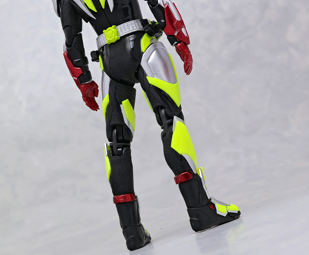 とろ＋ひまつぶし | S.H.フィギュアーツ：仮面ライダーゼロツー [レビュー]