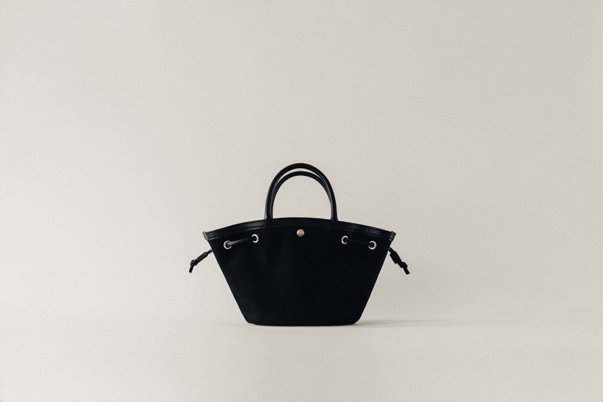 SAC COQUILLE MINI BLACK – TOUT Y EST JP