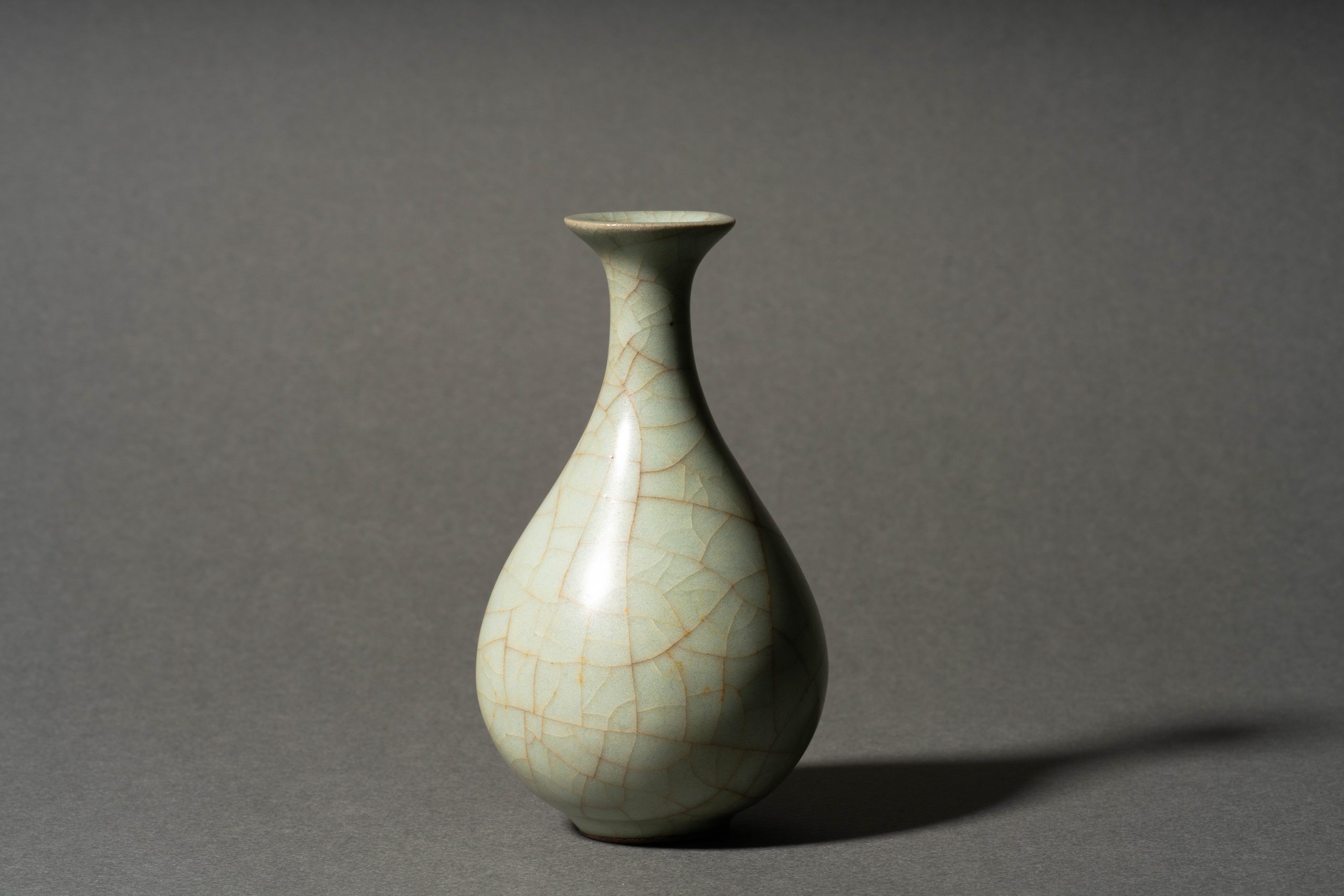 南宋官窯 玉壺春瓶 – Celadon Alcohol bottle | 陶磁オンライン美術館