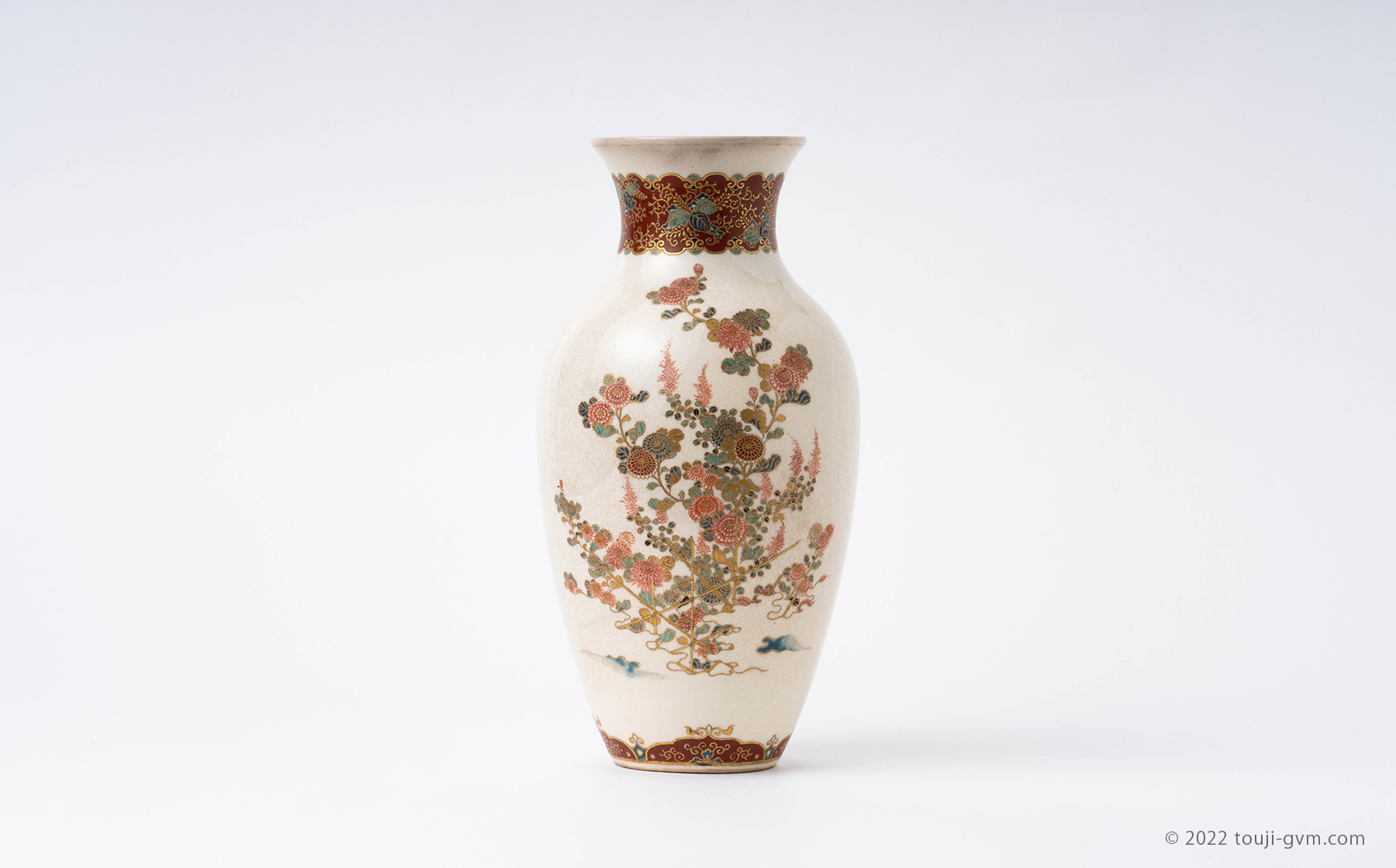 薩摩焼（さつまやき）とは｜白薩摩と黒薩摩の違い、特徴や歴史を解説