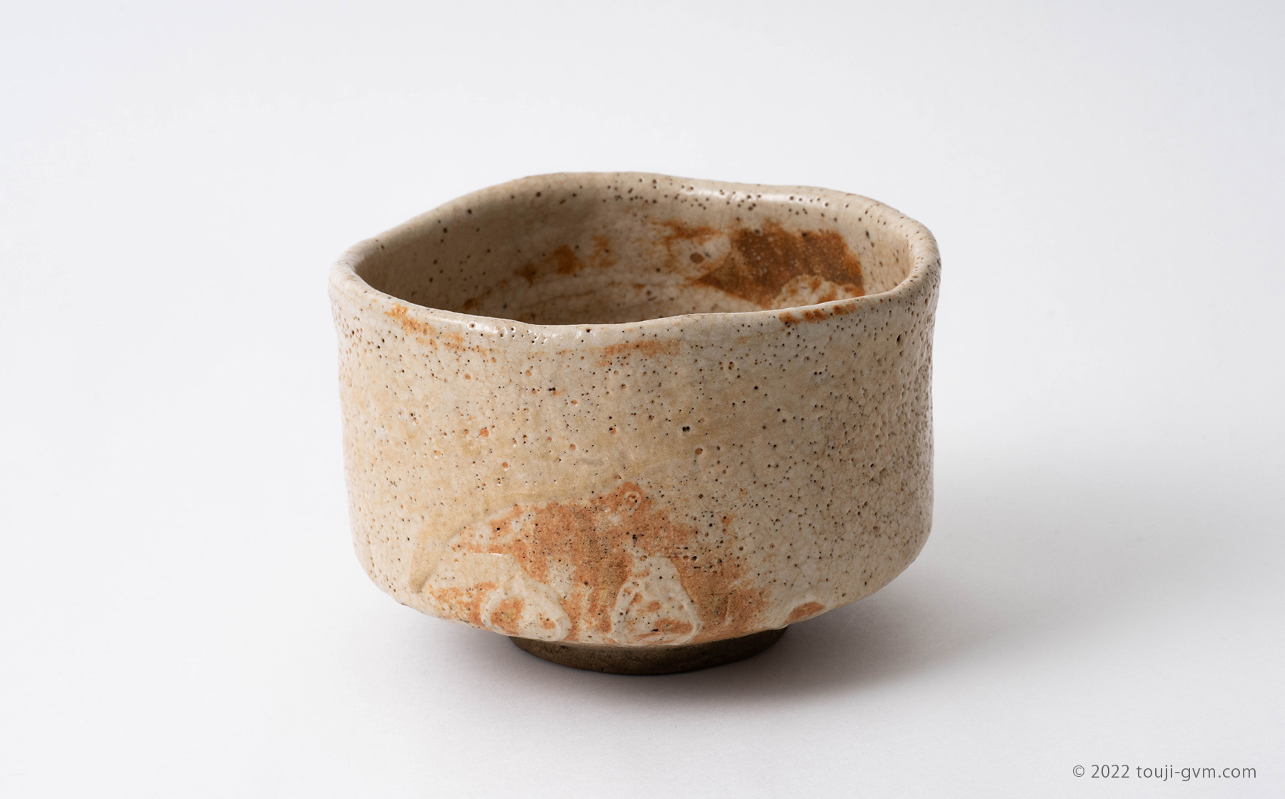 無地志野茶碗 – Shino Ware | 陶磁オンライン美術館ーTOUJI GRAPHICA