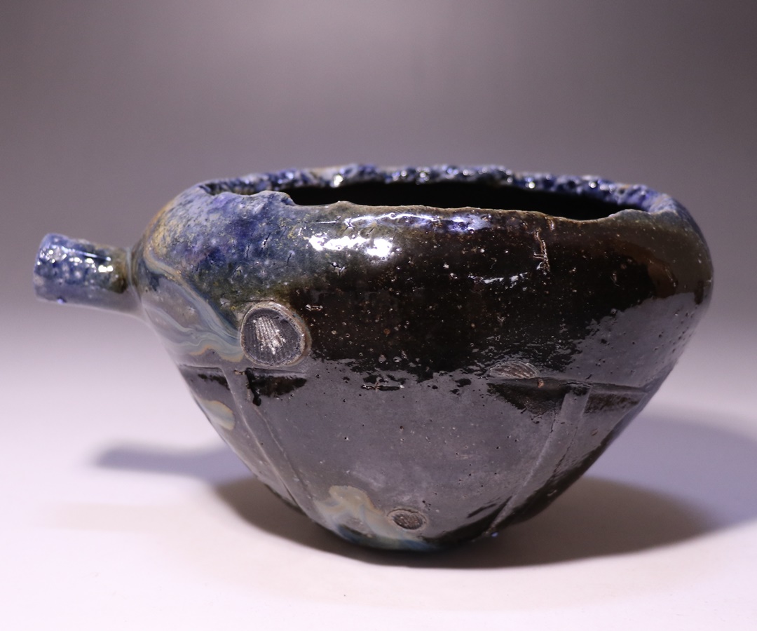 大岩智之 作 「黒酒注」 ～備前焼専門卸小売店 川口陶楽苑～