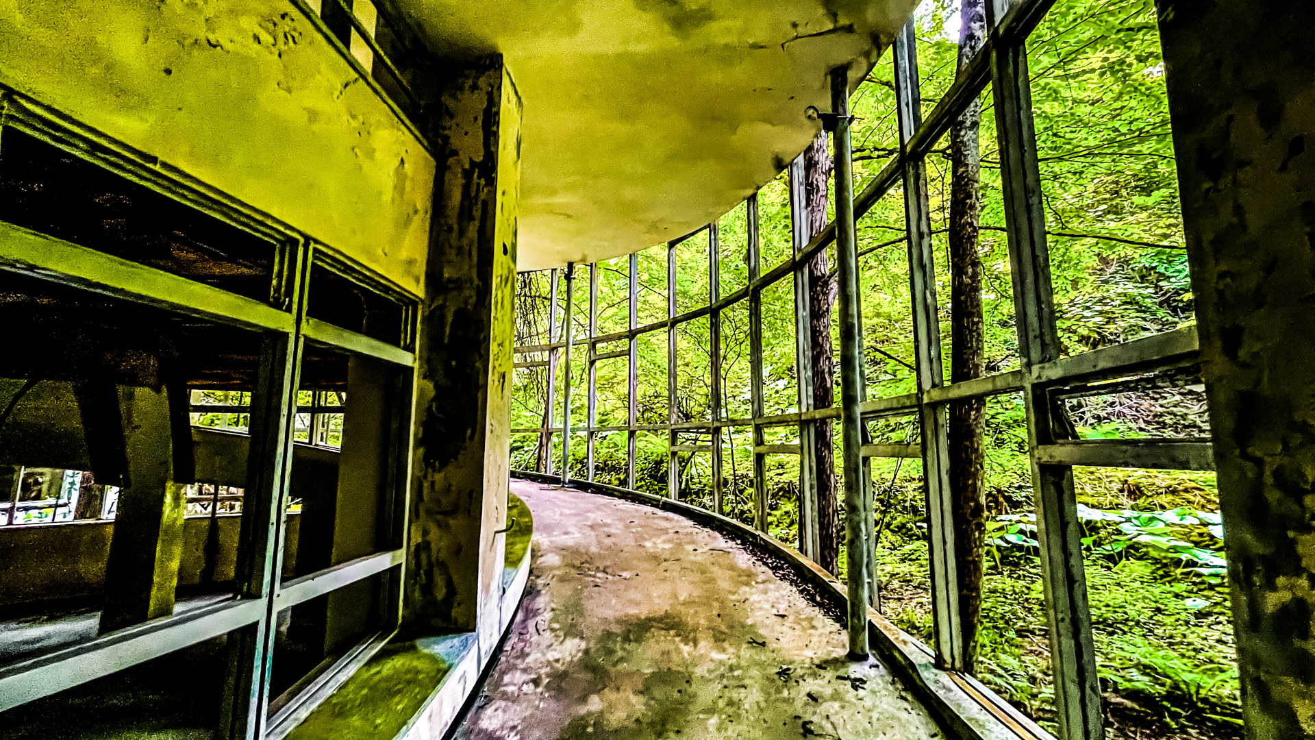 雄別炭鉱 病院跡 [北海道釧路市阿寒町] | H.T.Information