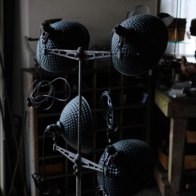 四連のスポットライト – zakka store towi