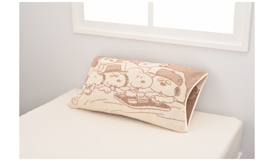 2023年秋発売のびのびタオルピローケース ブラザーナイト柄