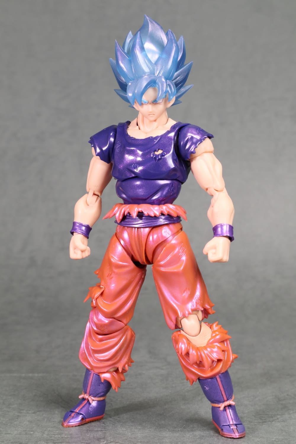 S.H.Figuarts スーパーサイヤ人ゴッドスーパーサイヤ人孫悟空 界王拳