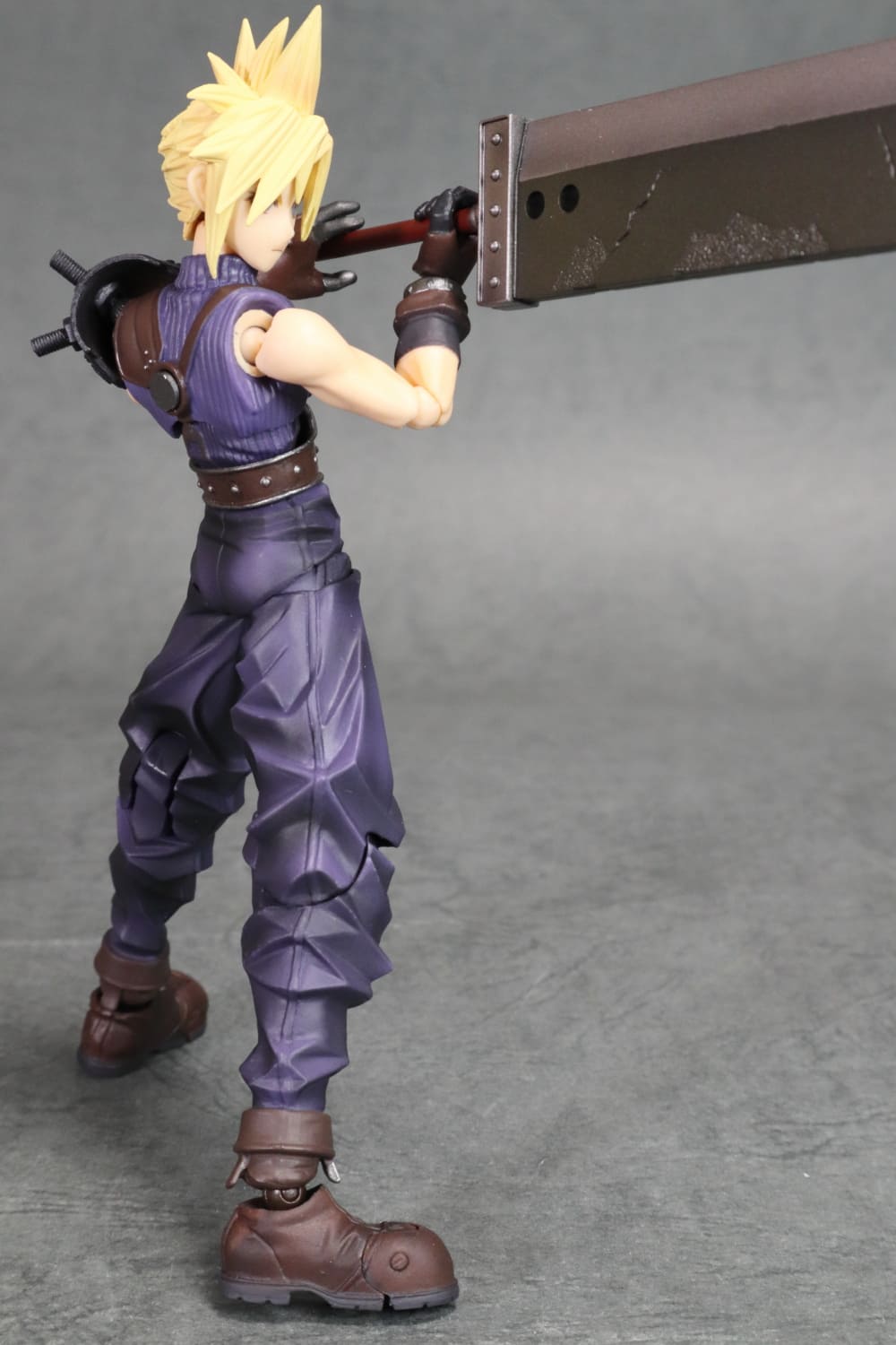 ファイナルファンタジーVII BRING ARTS クラウド・ストライフ レビュー