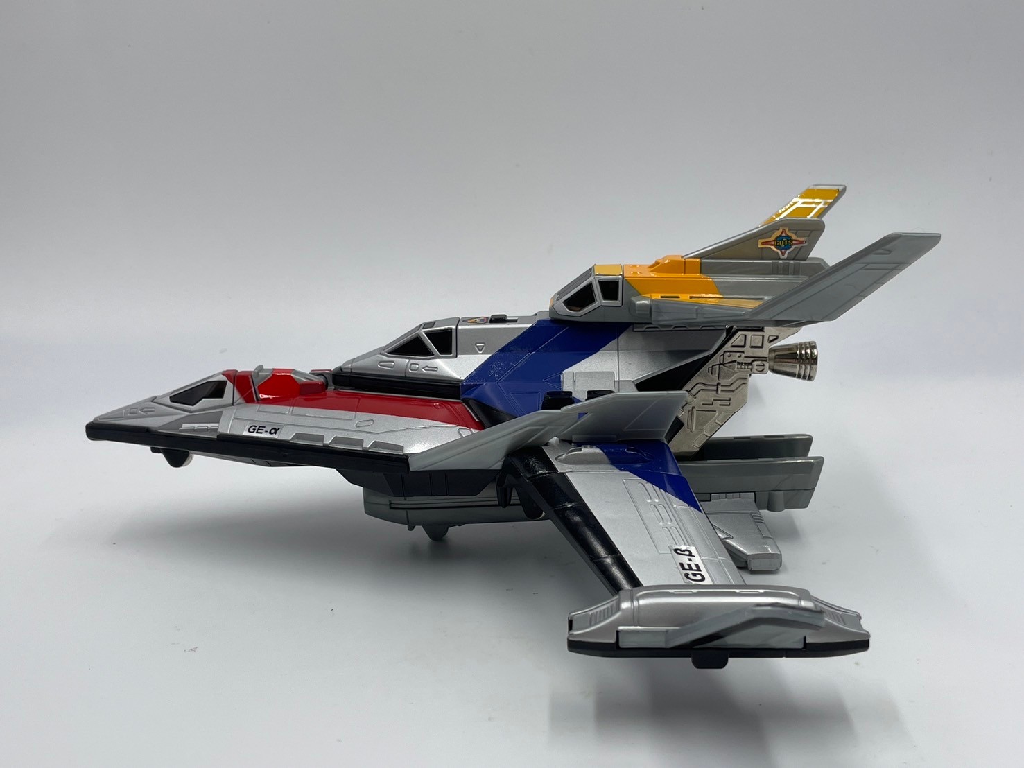 ウルトラマン玩具ブログVol.74 ウルトライドクロニクル ガッツイーグル